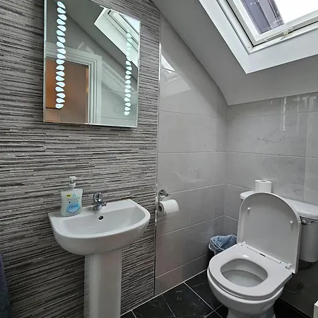 Dromod Suites Apartmán *