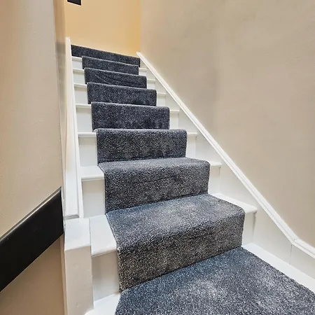 Lägenhet Dromod Suites