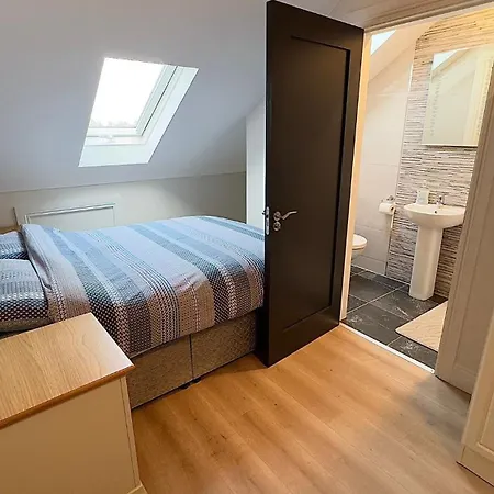 Dromod Suites Lägenhet